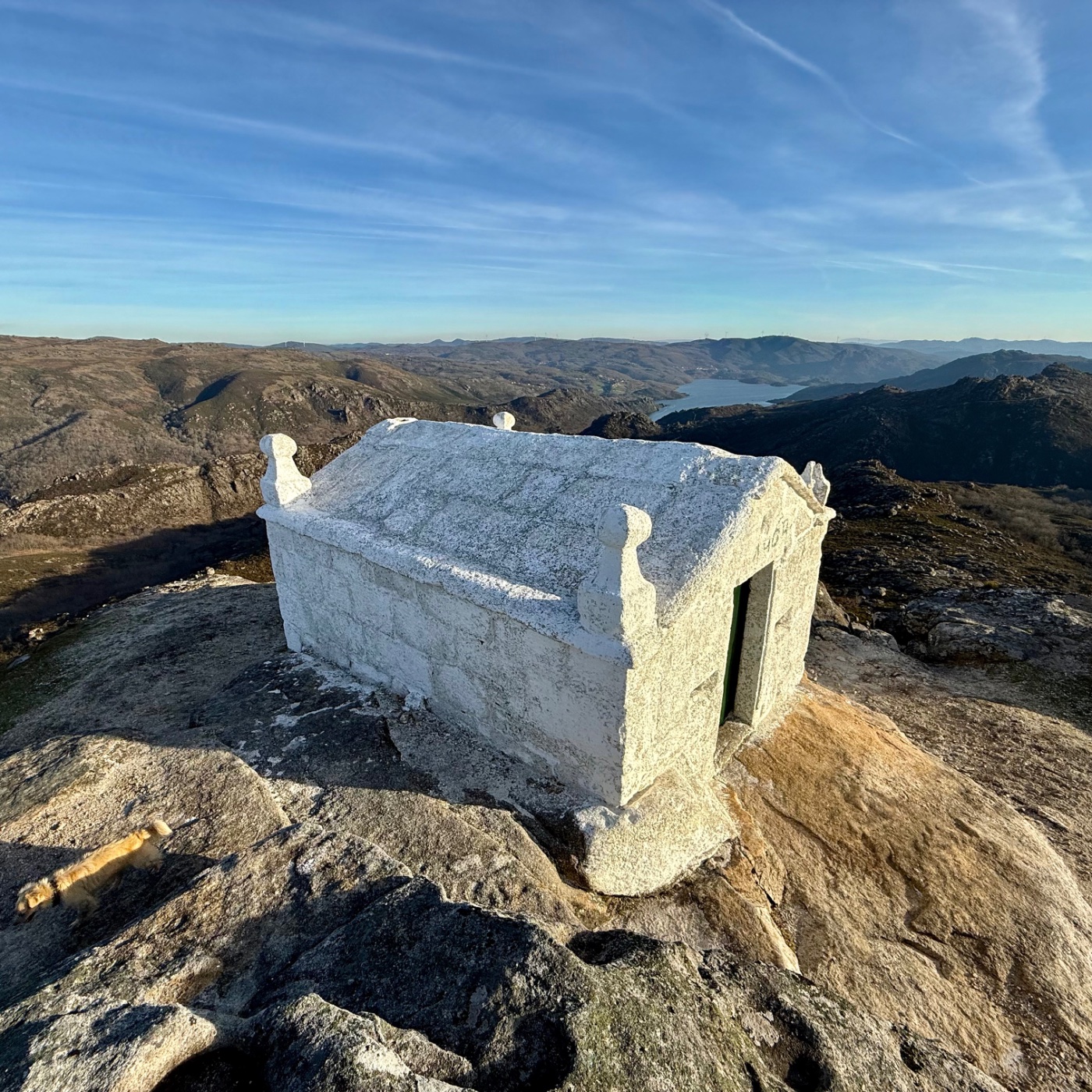 Pitões Além do Horizonte — 2 Dias de Montanha